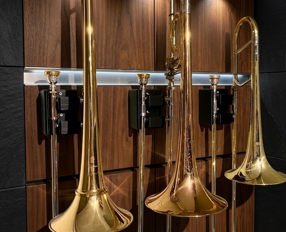 Soporte de pared para trombón